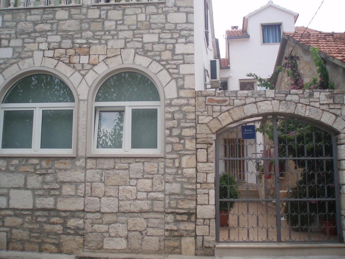 Old Town Center Apartments Supetar Exteriér fotografie